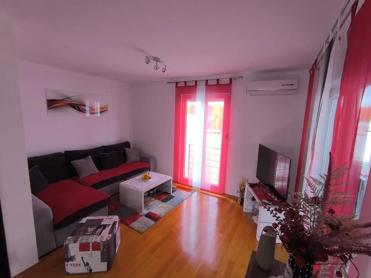 Apartment Leon Traù