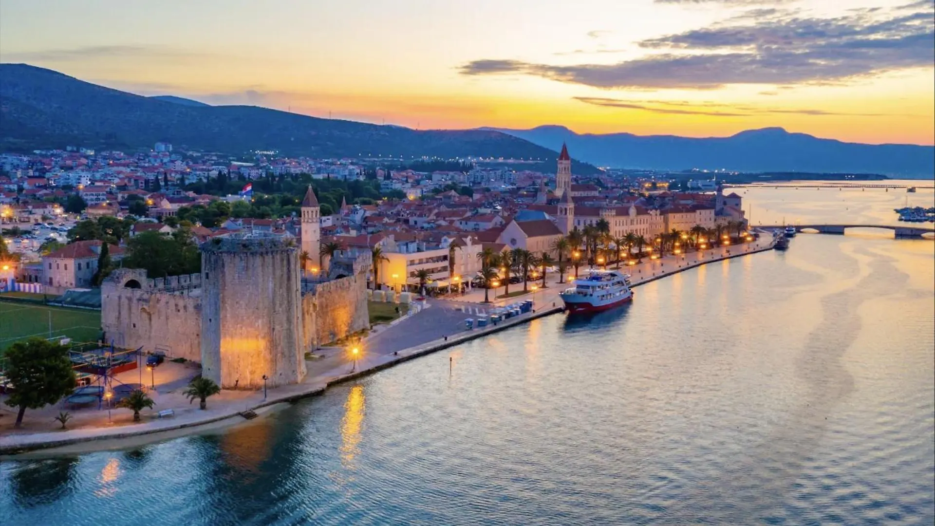 Apartment Leon Trogir